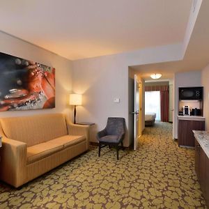 One-Bedroom King Suite